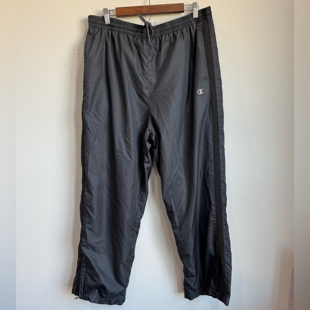 Champion Men's Gray + Black Athleisure Athletic Stretchy Wind Pants Size XL